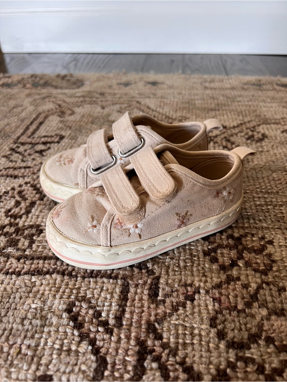 H&M Girls Beige Canvas Floral Velcro Sneakers Size Eur 23